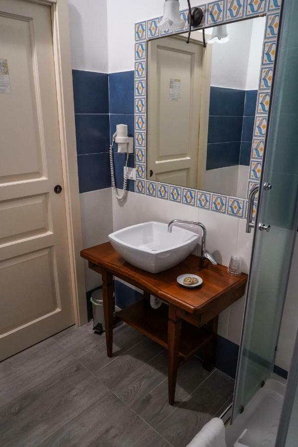 Palazzo Cestari Hotel Montesano sulla Marcellana Kültér fotó